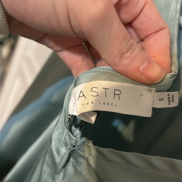 Women’s ASTR The Label Blue Silk Dress - Picture 7 of 7